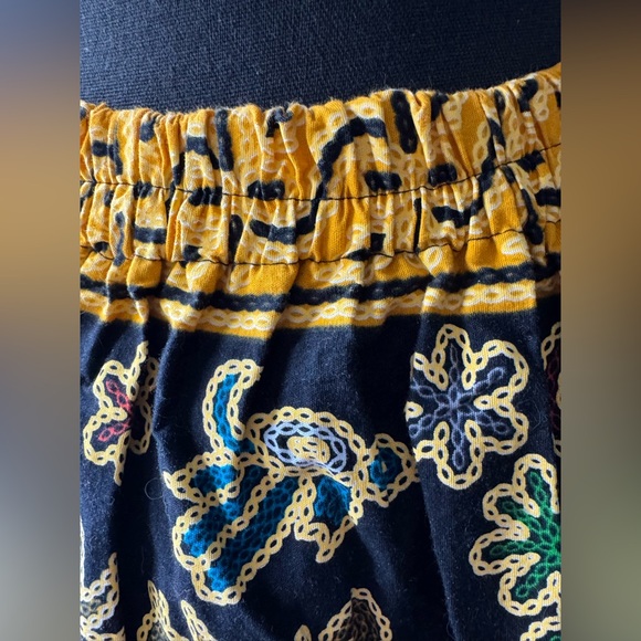 Handmade Emchit 9674 printed Embroiderey Black and Yellow Maxi Skirt - Picture 5 of 6